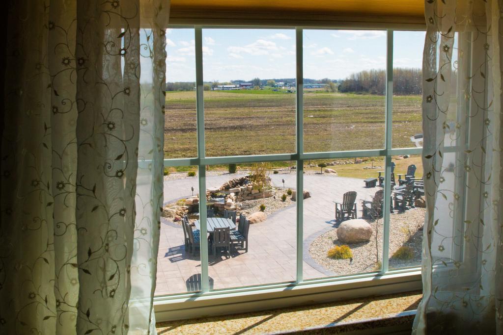 Blue Gate Garden Inn Шипшевана Экстерьер фото