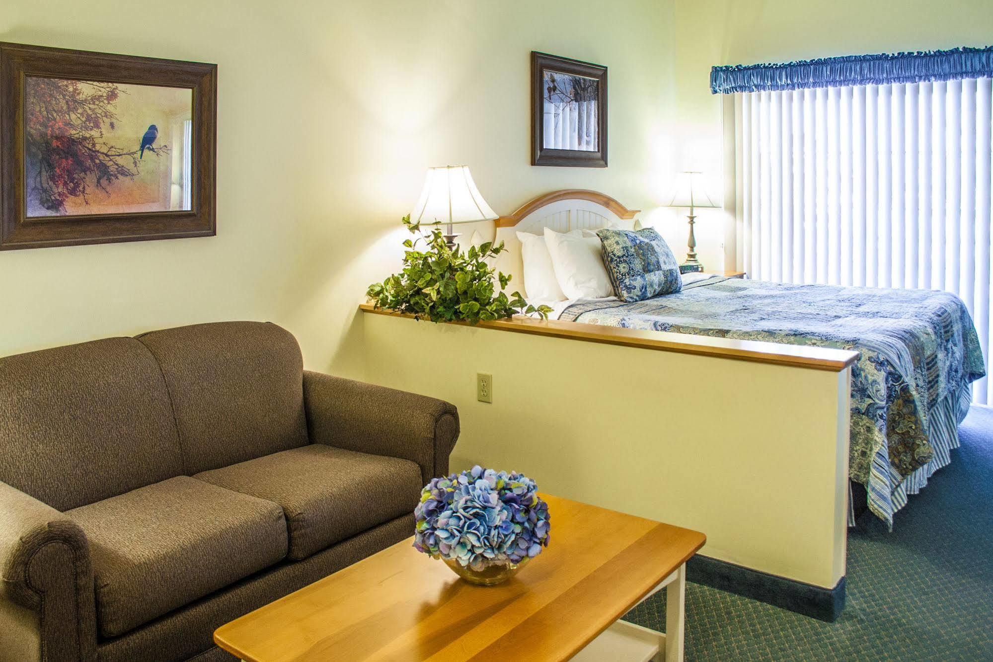 Blue Gate Garden Inn Шипшевана Экстерьер фото